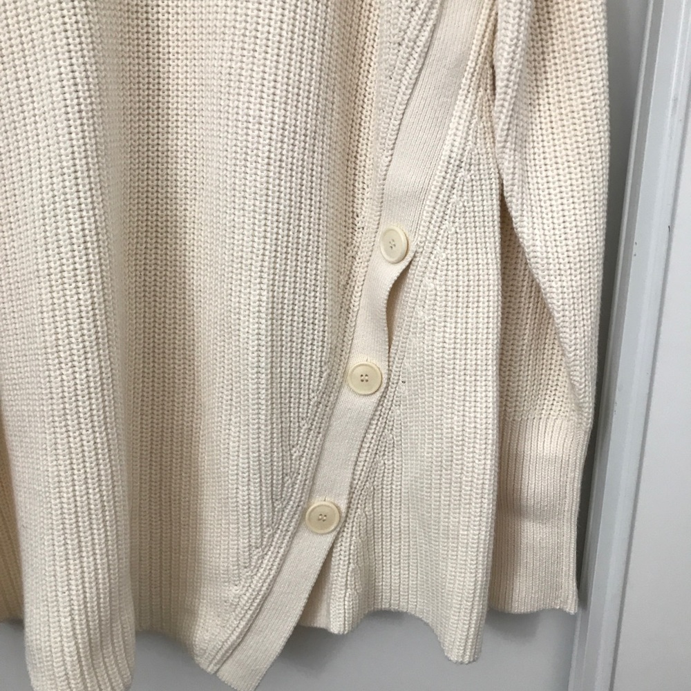 Hugo Boss Women Knit Turtle Neck With Buttons - Picture 3 of 7